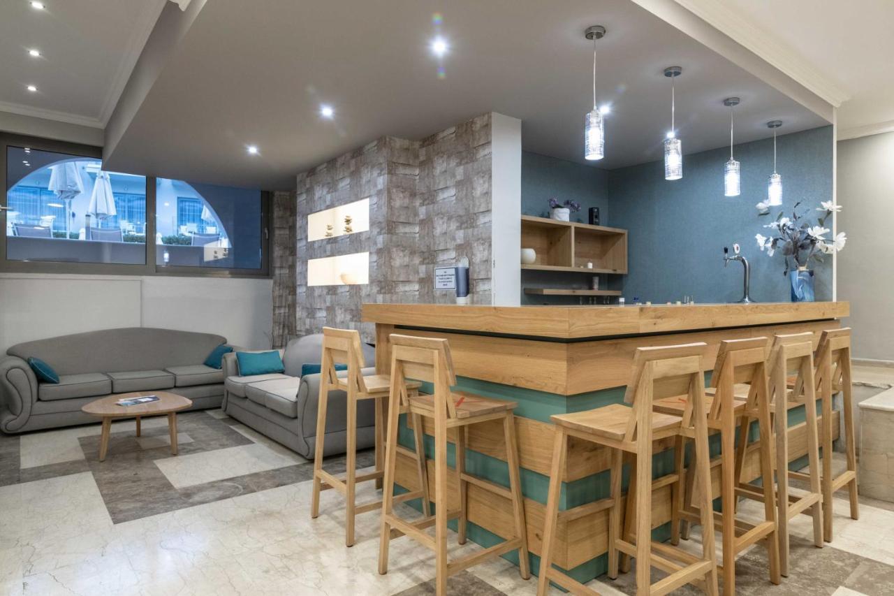 Hotel Karras Grande