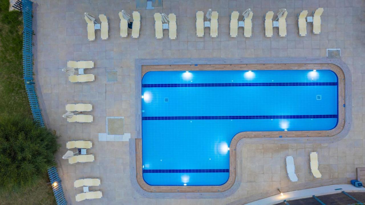 Karras Grande 4* Планос