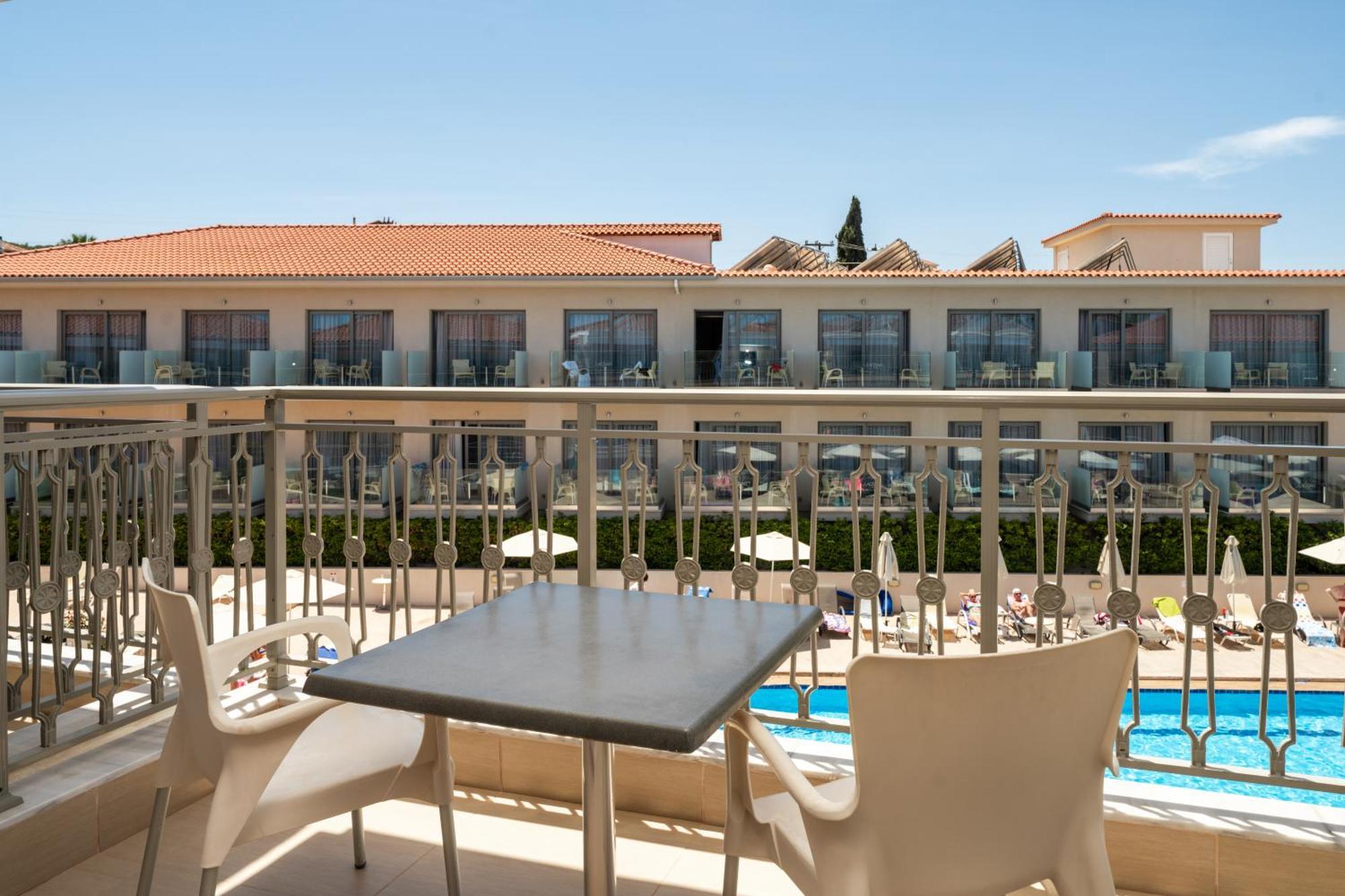Karras Grande 4* Планос