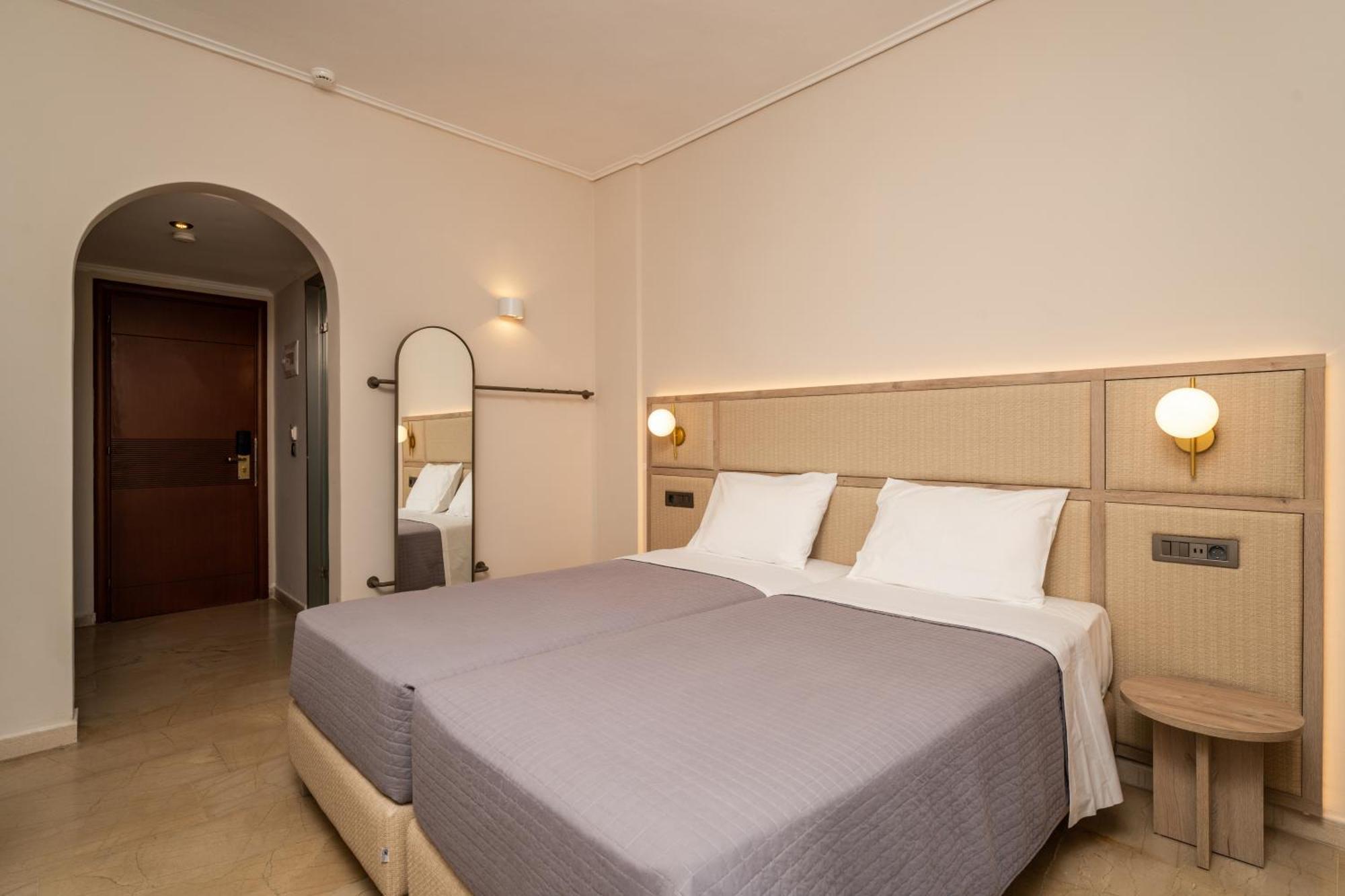 Karras Grande Ξενοδοχείο 4*