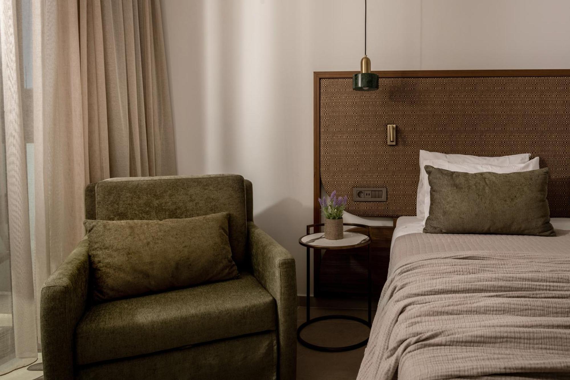 Hotel Karras Grande